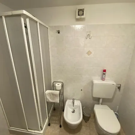 A Apartment La Salle